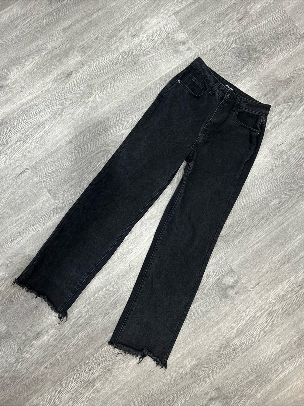 PrettyLittleThing Black High-Waist Straight Leg Jeans
